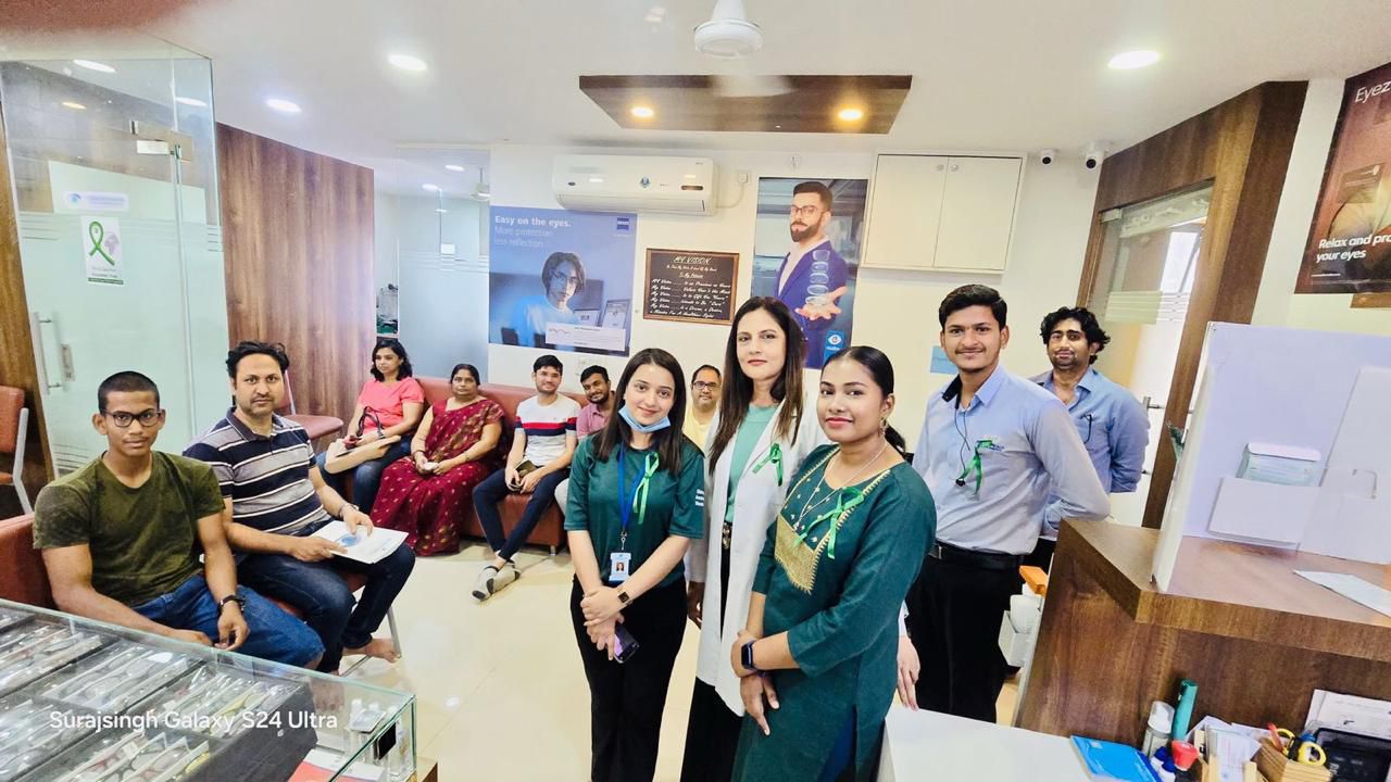 Podcast recording on children's digital eye strain hosted by Dr. Rinku Das